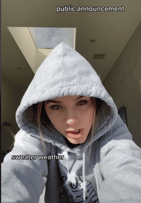 Is TikTok star Anna Banana bisexual? “Sweater Weather” video sparks curiosity